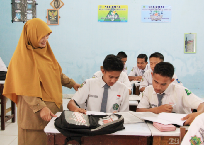 Lobi Kemenag Manjur,...