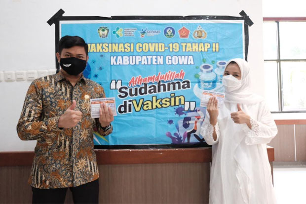 Vaksinasi Terhadap Guru...