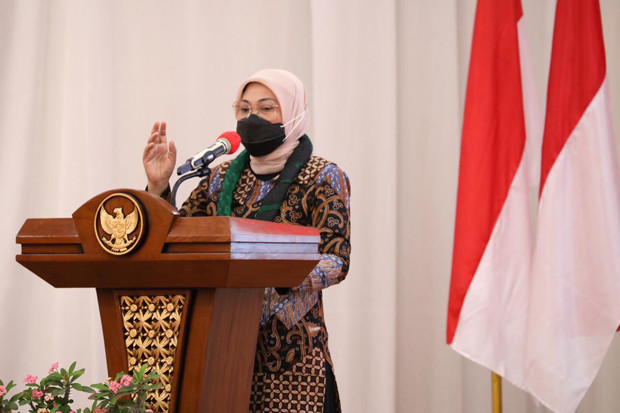 Beri Kepastian kepada...