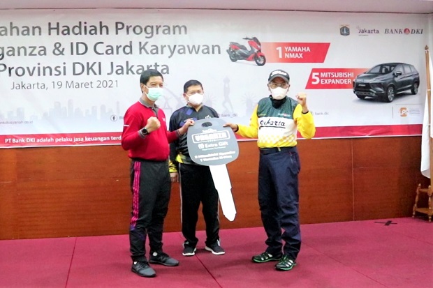 Bank DKI Serahkan 5...