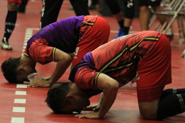 Kejutan! Red Manguni...