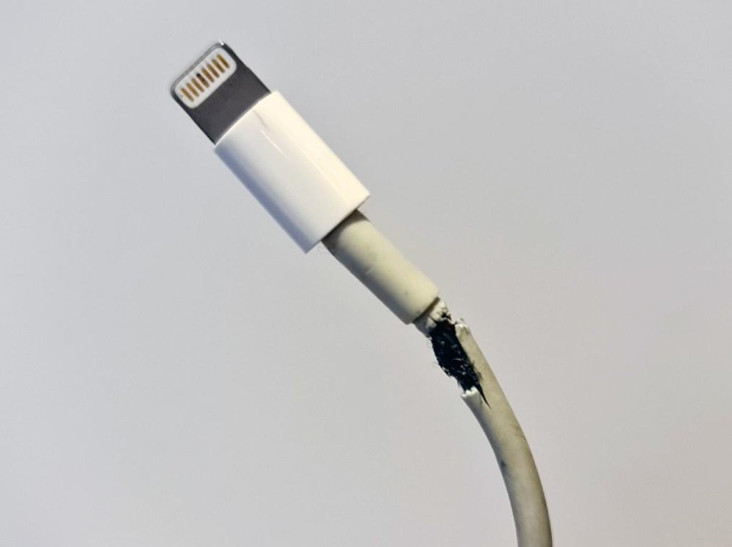 Tips Merawat Kabel Charger...