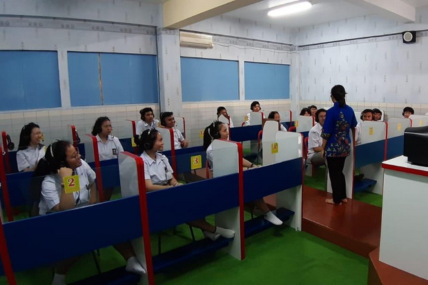 Sekolah Favorit Ini...
