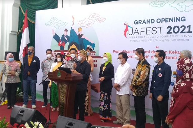 Dukung JaFest, Menkop...