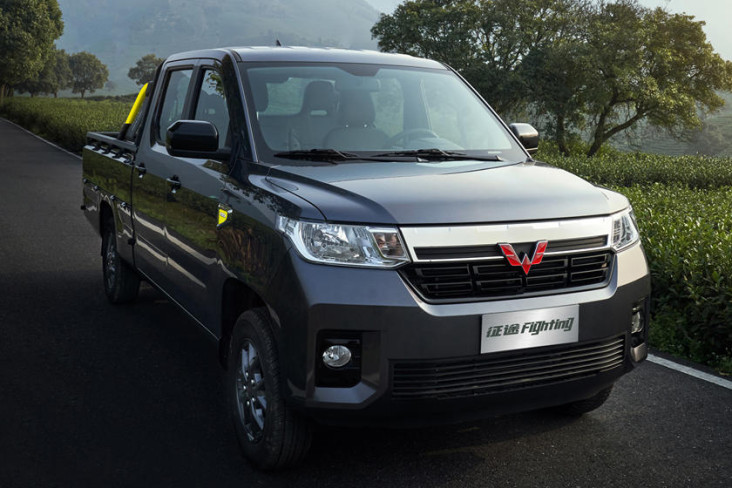 Saingi Triton dan Hilux,...