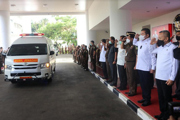 Jaksa Agung Pimpin Upacara...
