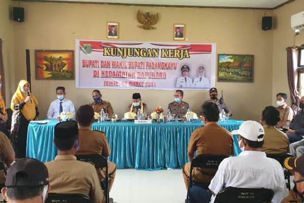 Kunjungi Dapurang, Bupati...