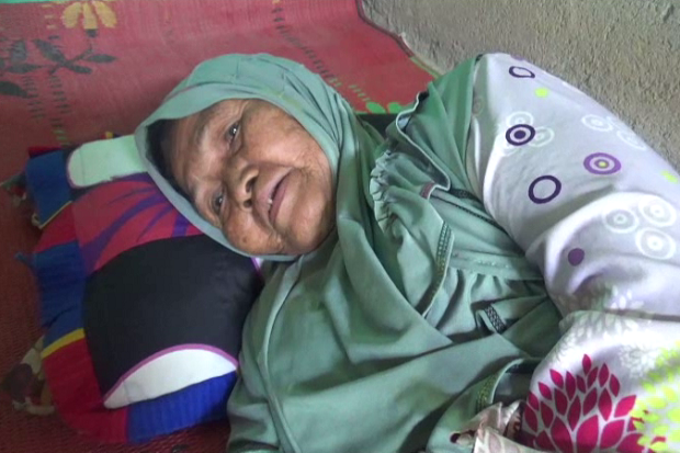 Tanggamus Gempar, Nenek-nenek...