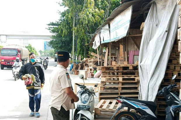 Langgar Perda, Pengrajin...