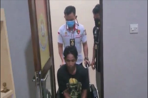 Bunuh Istri dan Kakak...