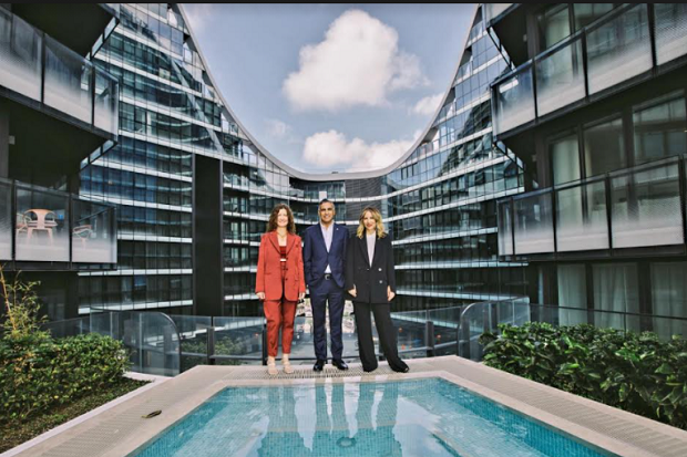 SKYE Suites Jadi Mitra...