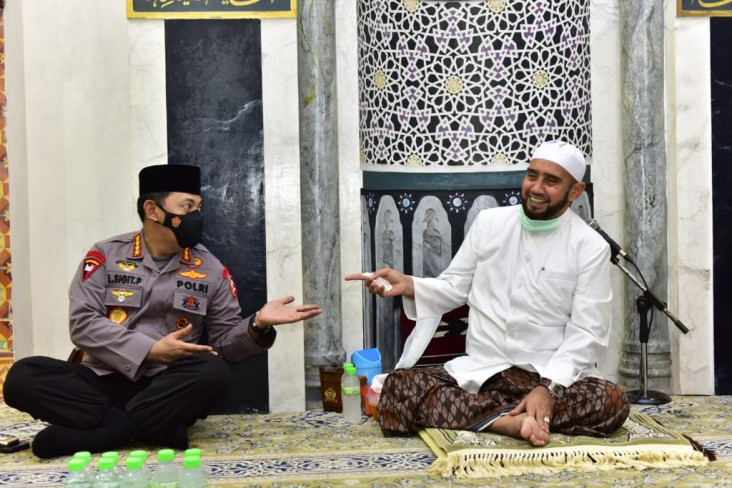 Bertemu Habib Syech,...