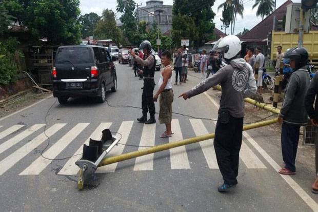 Viral, Pria Bekasi Nekat...