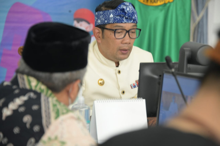 Ridwan Kamil Luncurkan...