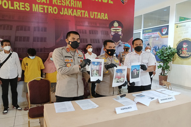 Polisi Ringkus Pelaku...