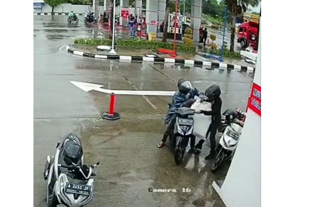 Tega! 2 Maling Ini Gasak...