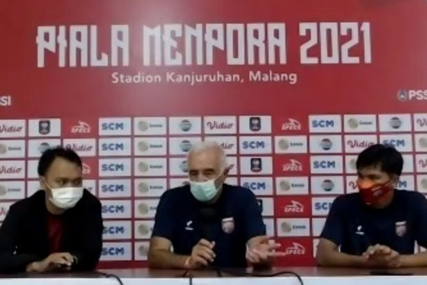 Dibantai Persija Empat...