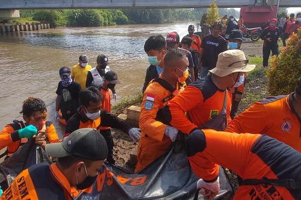 Pelajar Tenggelam di...