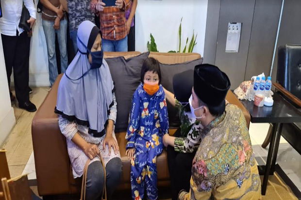 Temukan Ara, Eri Cahyadi...