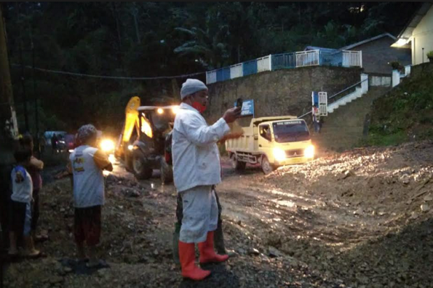 Hujan Deras, Jalan Nasional...