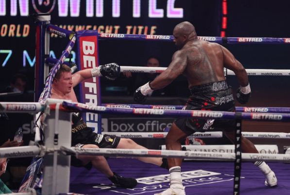 Kejamnya Dillian Whyte...