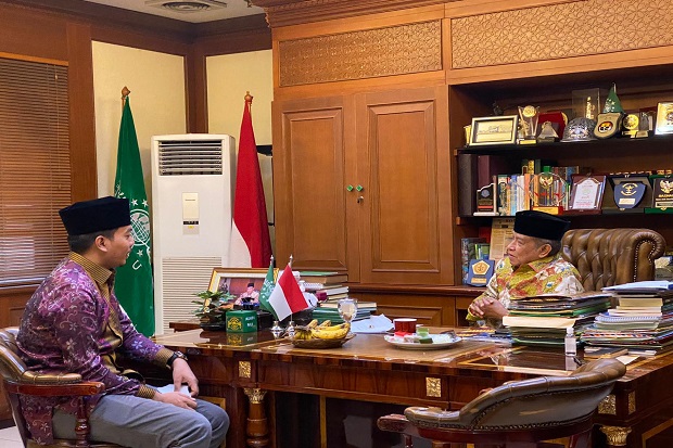 Temui Ketum PBNU, Gus...