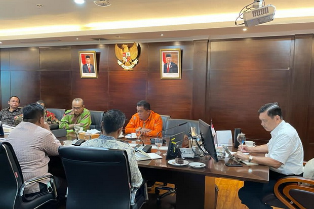 Pesan Menko Luhut ke...