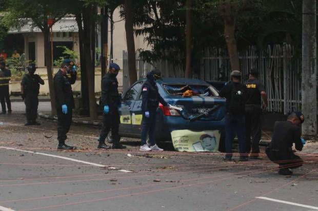 Kecam Serangan Bom Makassar,...