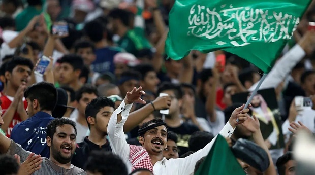 Arab Saudi Izinkan Warga...