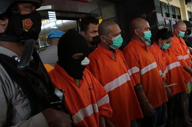Bandar Sesatkan Polisi,...