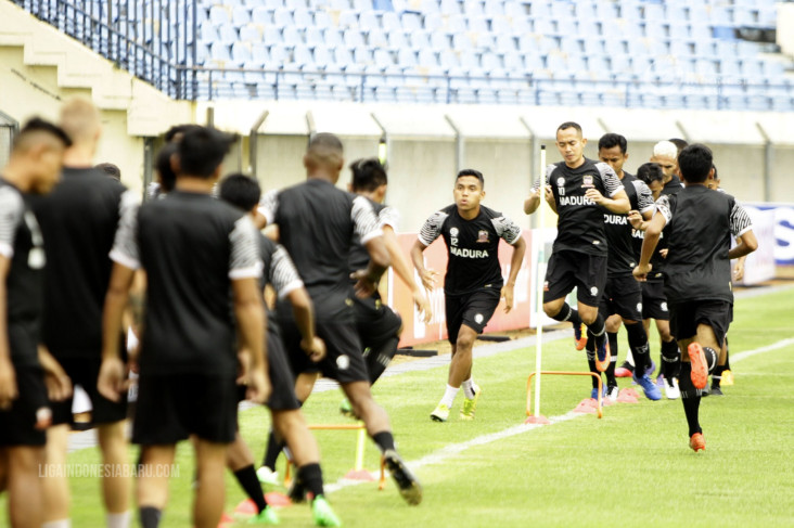 Sisa Dua Laga di Grup...