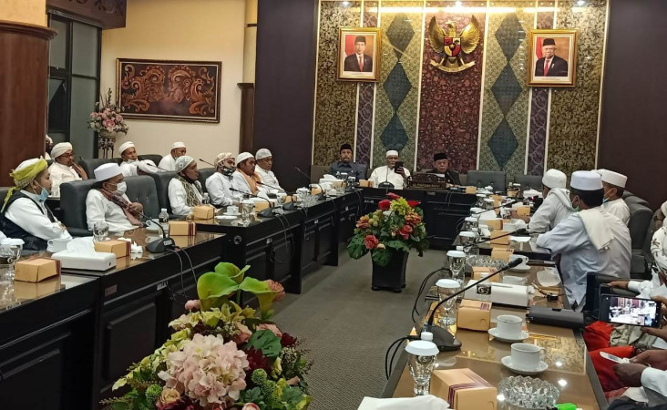 Ulama se-Madura Minta...