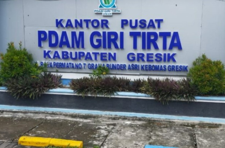 Direksi PDAM Giri Tirta...