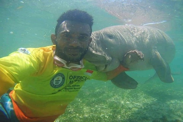 Di Pesisir Pulau Halmahera...