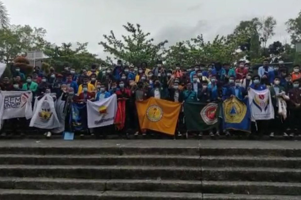 Pemilihan Pimpinan Baru...