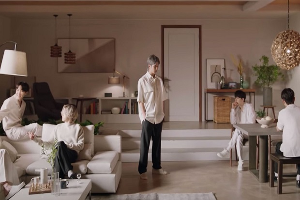BTS Rilis Film Out,...