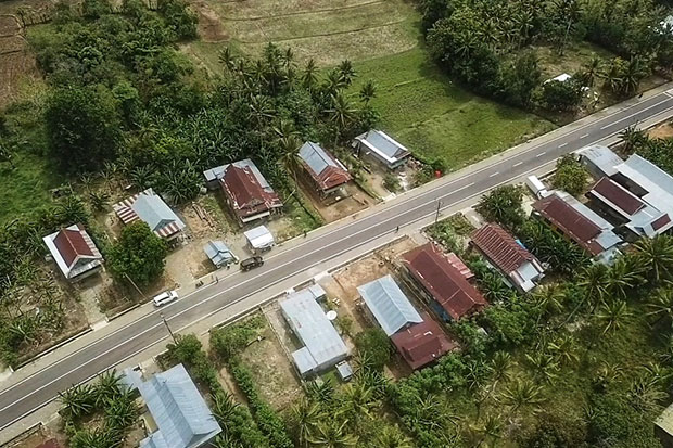 Pembangunan Jalan Doping-Atapange...
