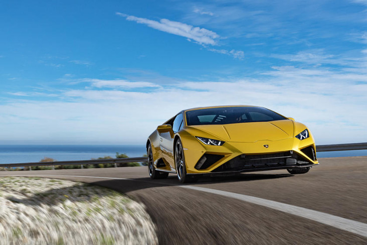 Lamborghini Pasang Asisten...