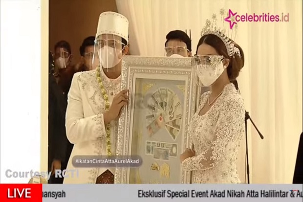 Atta Pinang Aurel dengan...