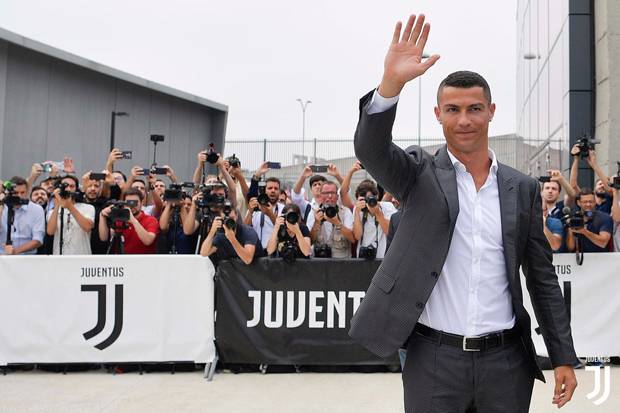 Ronaldo Berpeluang Rebut...