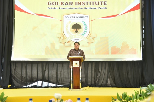 Airlangga Hartarto Resmi...