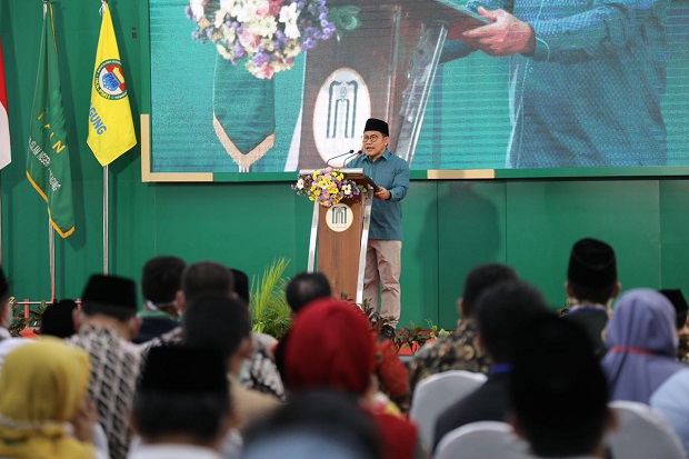 Gus Ami: Ekonomi, Pendidikan...