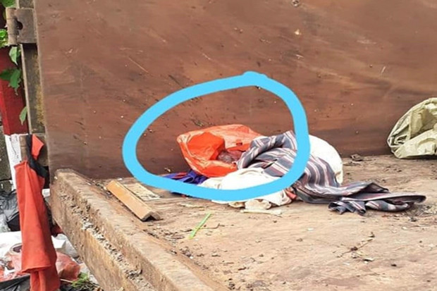 Mayat Bayi di Tempat...