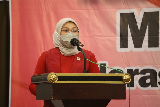 Menaker Ida Sebut Aturan...