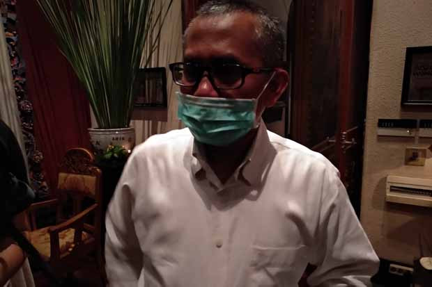 Skandal Istri Siri,...