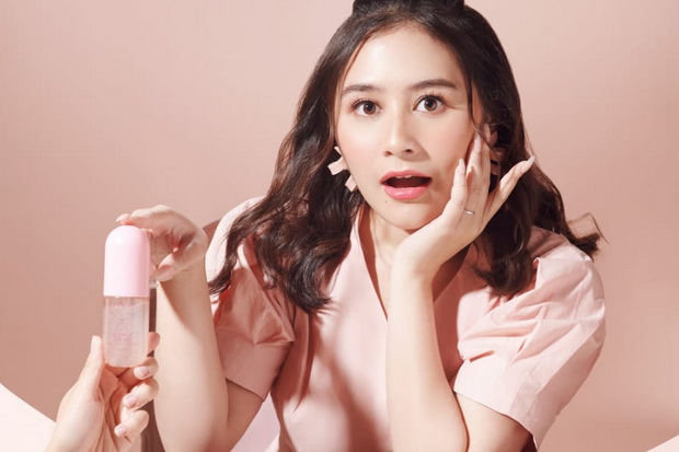 Kolaborasi, Prilly Latuconsina...