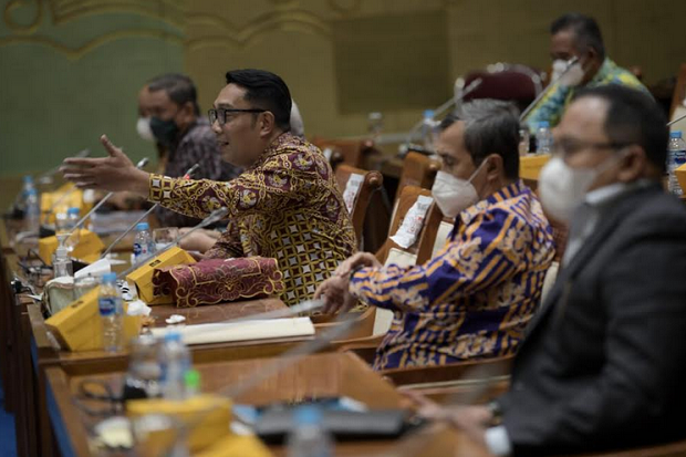 Ridwan Kamil Sampaikan...