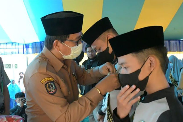 Pondok Pesantren Bantu...