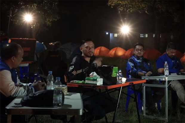 Konsolidasi di Kaki...