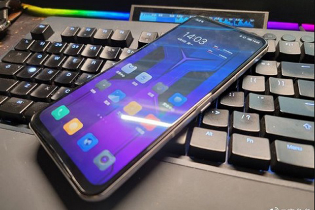 Ponsel Gaming Baru Lenovo...
